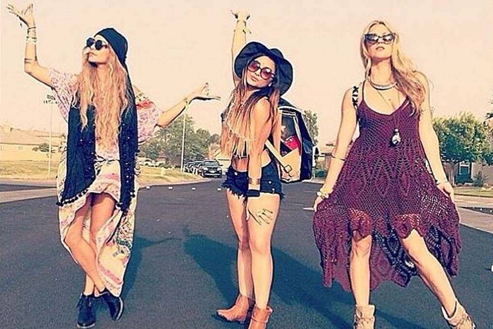 Vanessa Hudgens (L) poses with friends before heading in to Coachella. Photo: Vanessa Hudgens/Instagram