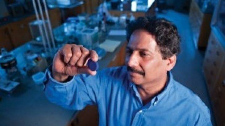 Professor Mas Subramanian and his team accidentally discovered a new blue pigment with applications for energy efficiency.  Photo: Karl Massdam/Oregon State University