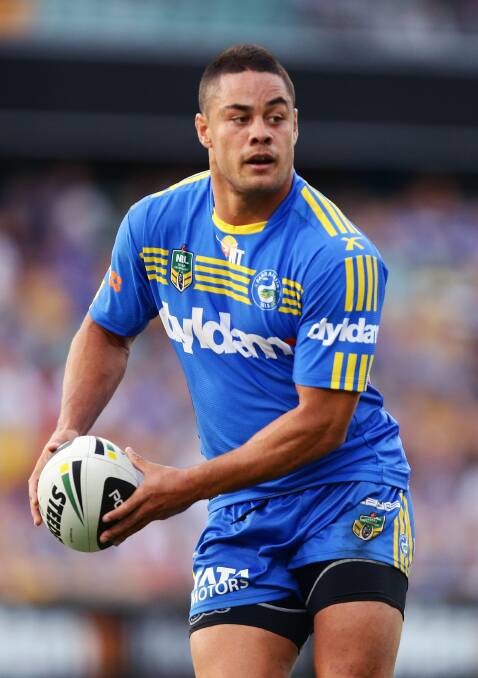 SYDNEY, AUSTRALIA - MARCH 29: Jarryd Hayne of the Eels runs with the ball during the round four NRL match between the Parramatta Eels and the Penrith Panthers at Pirtek Stadium on March 29, 2014 in Sydney, Australia. (Photo by Matt King/Getty Images)