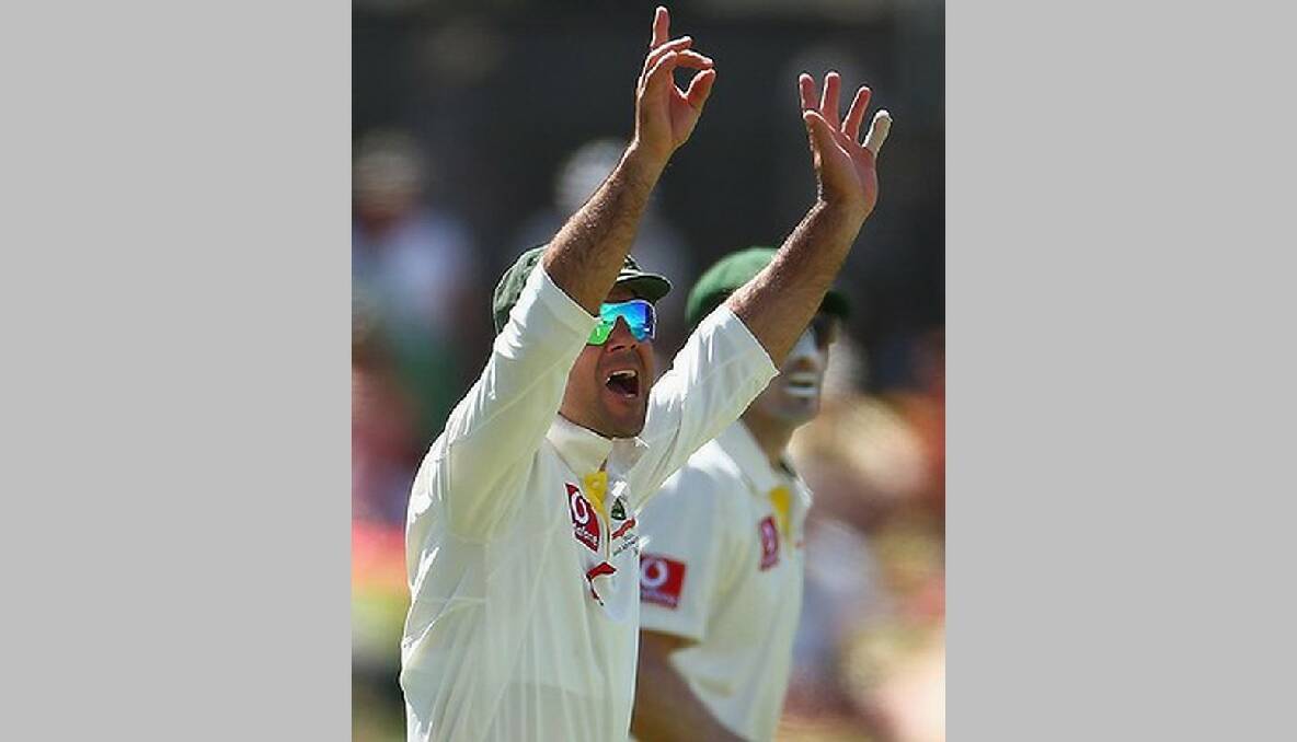 Ricky Ponting finds voice during the South Afrian second innings. Photo: Getty Images