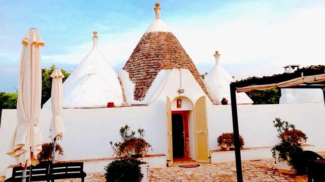 Picture perfect accommodation in Puglia ticks all the boxes. 