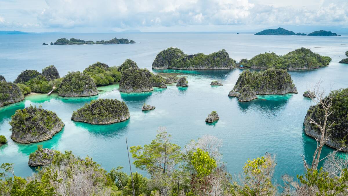 The view from Pianemo across some of Raja Ampat.
