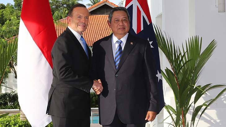 Mending fences: Prime Minister Tony Abbott meets Indonesian President Susilo Bambang Yudhoyono at a resort on Batam Island on Wednesday. Photo: Pool